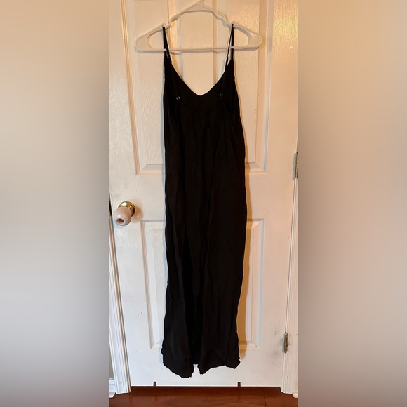 Fame on Central HAILEY V NECK JUMPER-BLACK - Picture 3 of 7